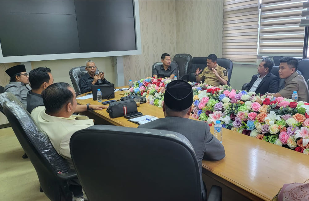 Sekda Hambali Beberkan Hal ini di Hadapan Komisi I DPRD Kampar