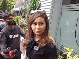 Denise Chariesta Tersangka Pencemaran Nama Baik, Polda Sumut Jadwalkan Pemanggilan 30 Desember 