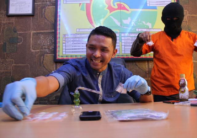 Polda Riau Ringkus Oknum PNS Kampar