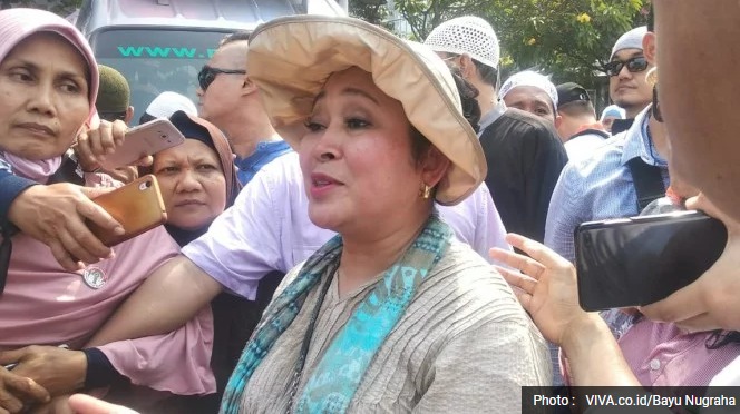 Titiek Soeharto Ikut Aksi di MK: Alhamdulillah Semua Sehat, Sudah Makan Siang Juga
