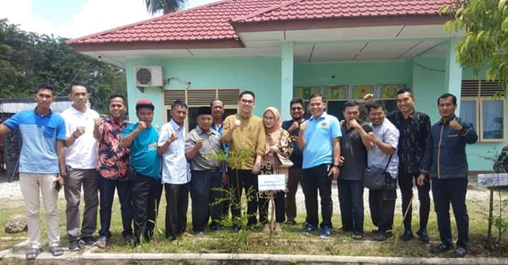 Kunker ke PWI Kampar, Senator Muda Riau Edwin Ajak Wartawan Berperan Aktif Bangun Daerah