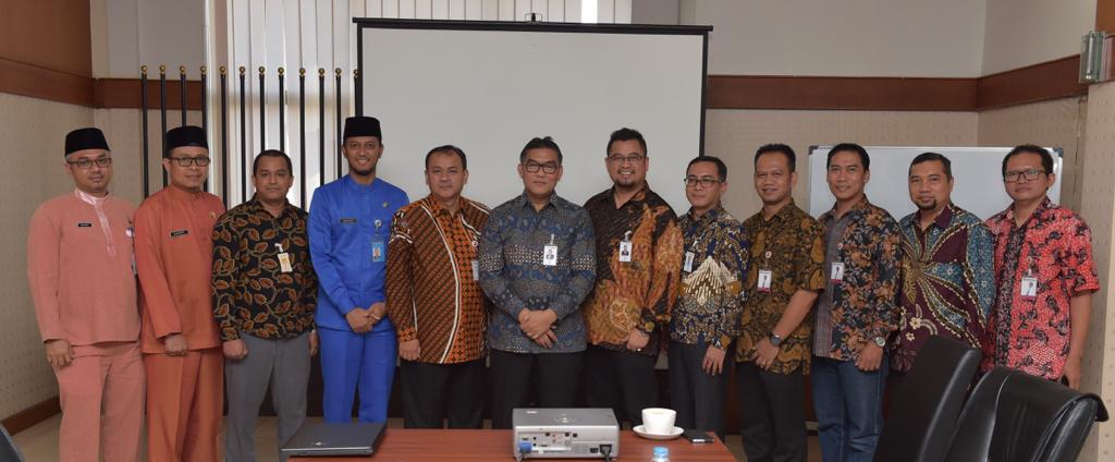 Studi Banding Pajak Online, Direktur Bank Banten Kunjungi Bank Riau Kepri 