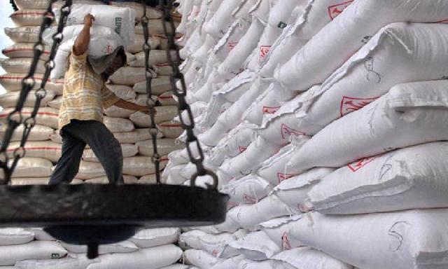 Stok Beras Cukup Hingga Akhir Tahun