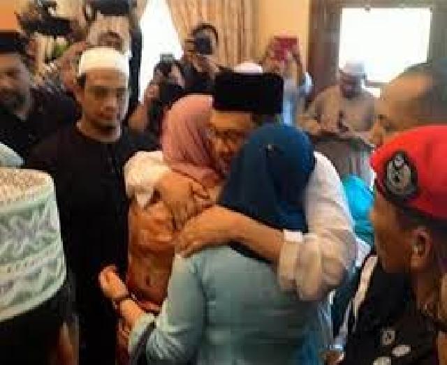Ayah Anwar Ibrahim Meninggal Dunia