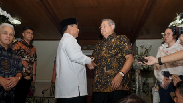 Prabowo Minta Maaf dan Ungkap Alasan Baru Bisa Melayat ke Rumah SBY