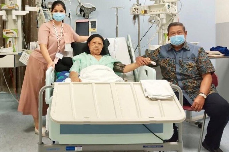 Sempat Diisukan Wafat, Imelda: Ibu Ani Masih Berjuang Lawan Kanker di ICU
