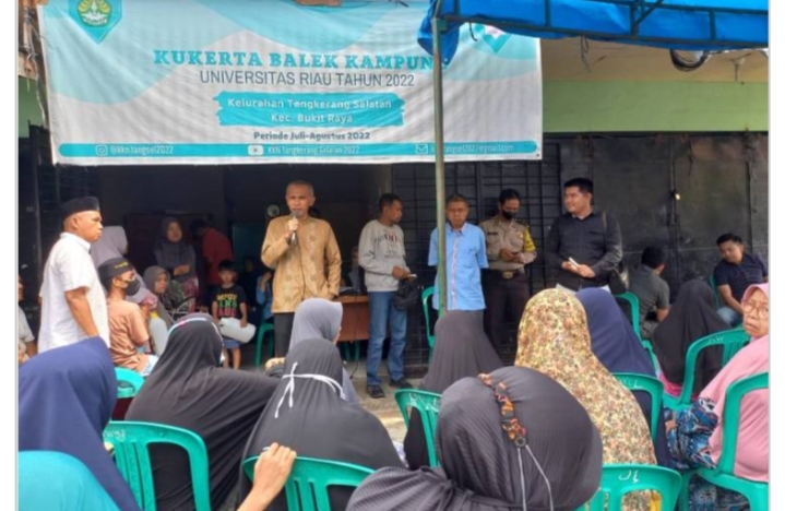 Bantu Masyarakat, DPD PAN Kota Pekanbaru Gelar Pasar Murah Minyak Goreng