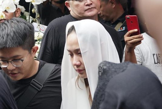 BCL Akhirnya Bicara soal Meninggalnya Ashraf Sinclair