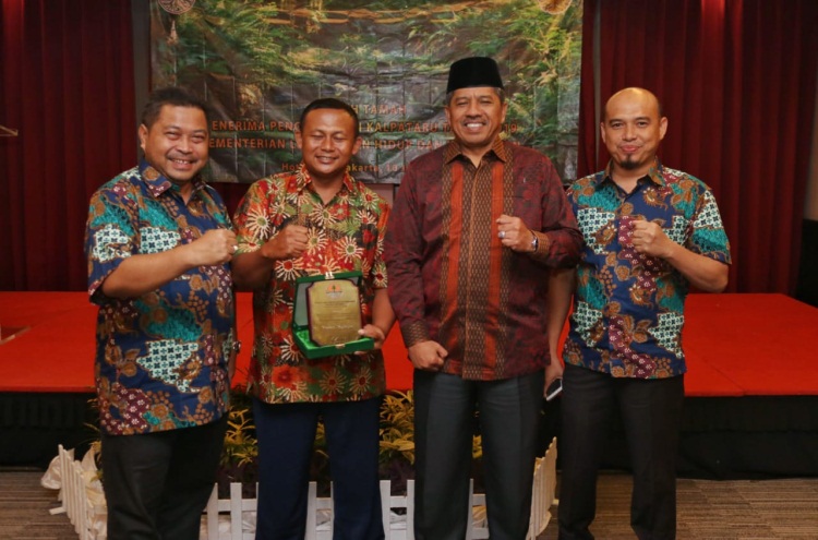 Setiono, Penggiat Lingkungan Asal Sungai Apit Terima Penghargaan Kalpataru 2019