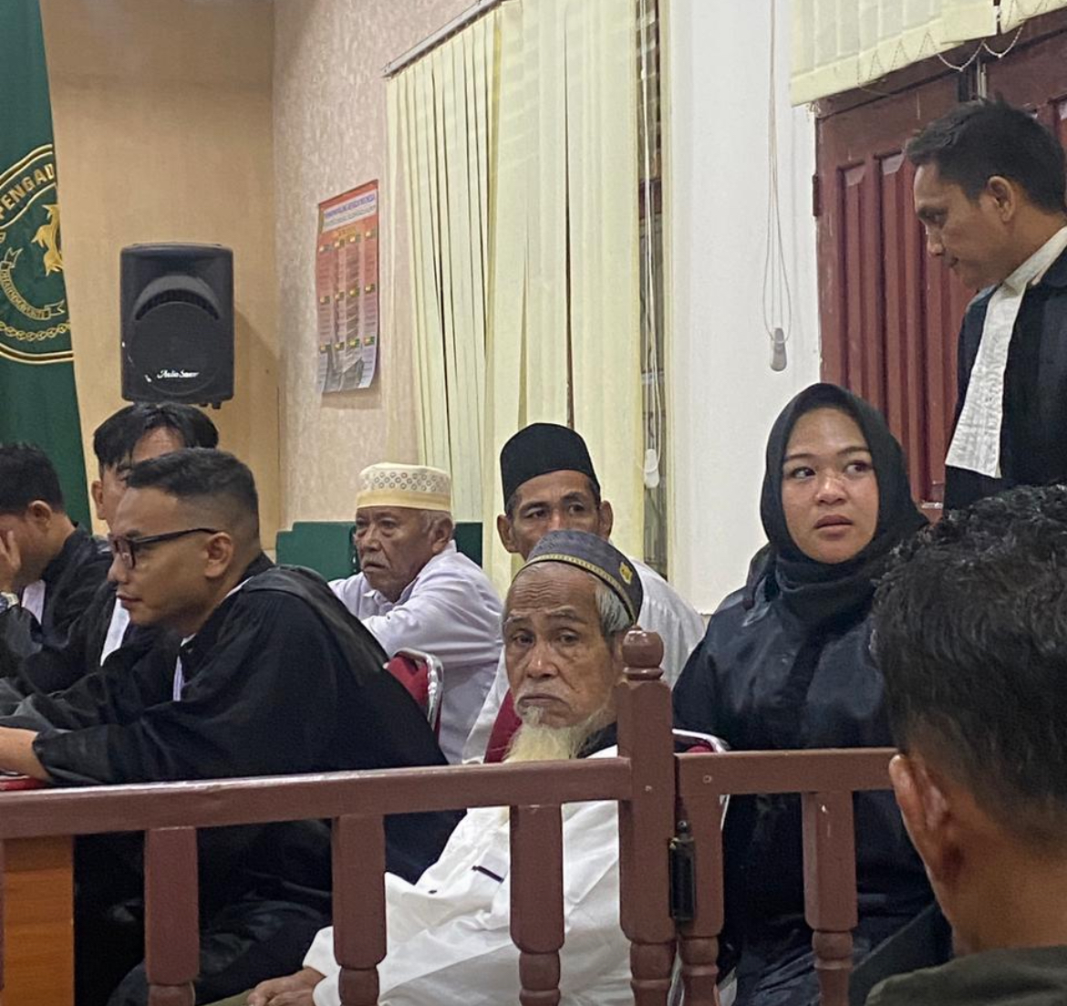 Perjuangkan Tanah Ulayat, Ninik Mamak di Inhil ini Ditahan Dalam Kondisi Lansia dan Sakit