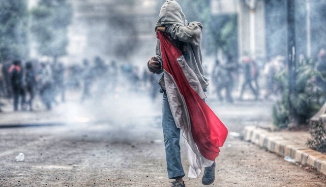 Luthfi Si Pembawa Bendera: Saya Disetrum, Dipaksa Ngaku Lempar Batu saat Aksi di DPR
