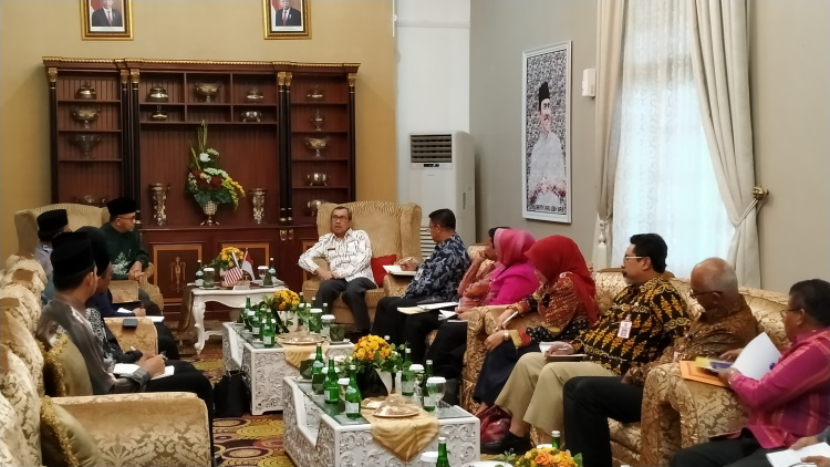 Bertemu Gubri, Raja Perlis Sebut Riau Berpeluang Ekspor Patin ke Malaysia