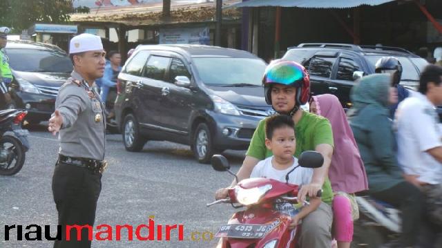 Petinggi Polresta Blusukan ke Pasar Ramadan