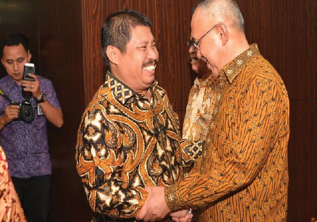 Bupati Bengkalis Hadiri RUPS Bank Riau Kepri