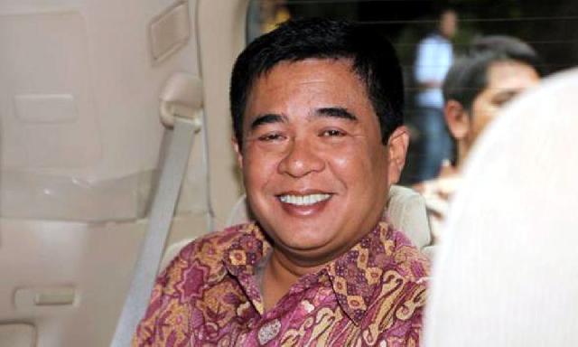 Ade Komaruddin Cs Siap Mundur