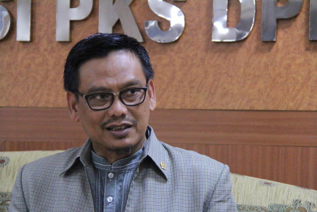 Sebut RUU Alien, PKS: Omnibus Law Diskriminatif Pada Guru Lokal-Pro Guru Asing