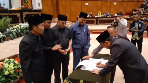 Sah, APBD Riau 2020 Disepakati Rp10,28 Triliun, Segera Dibawa ke Mendagri untuk Dievaluasi