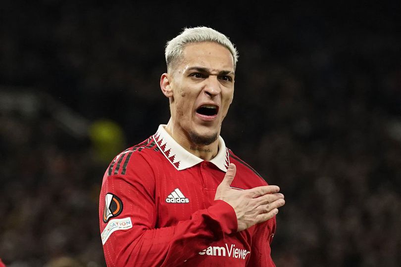 Dijual MU, Antony Rela Potong Gaji Demi Dapatkan Klub Baru