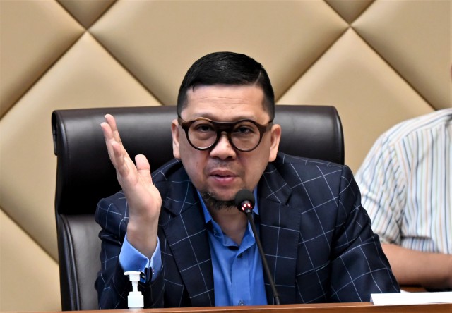 Kasus OTT Anggota Bawaslu Medan, Ketua Komisi II DPR: Memalukan