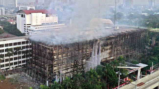 Tegaskan Kebakaran Kejagung Bukan Rekayasa, Mahfud MD: Pemerintah Tak Bohong