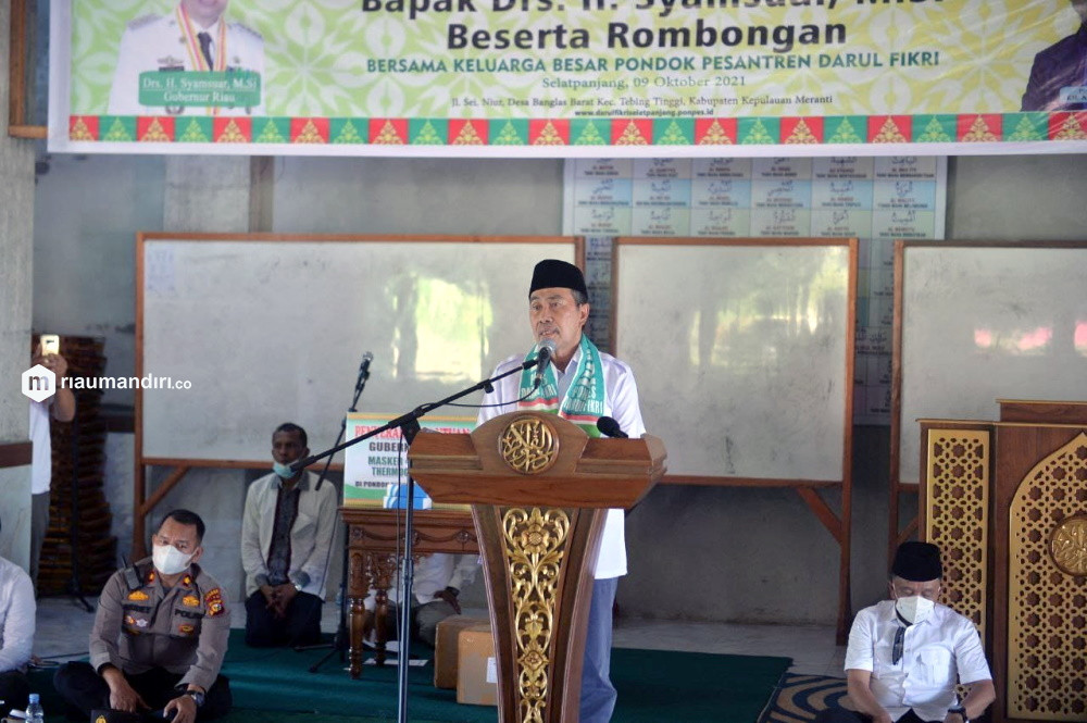 Gubernur Riau Kunjungi Pesantren Darul Fikri di Meranti