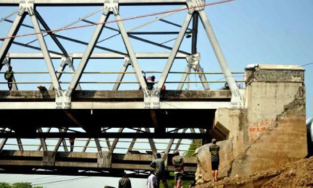 Pemkab Diminta Perbaiki Jembatan
