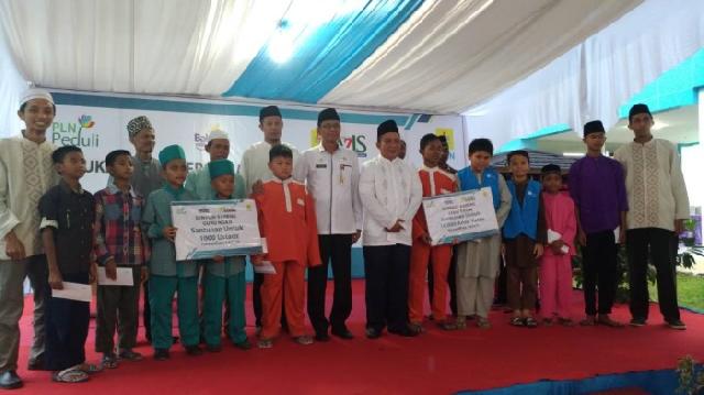 PLN Santuni Anak Yatim dan Guru Ngaji