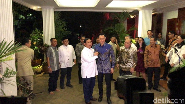 AHY Temui Prabowo, Ini yang Mereka Bicarakan 