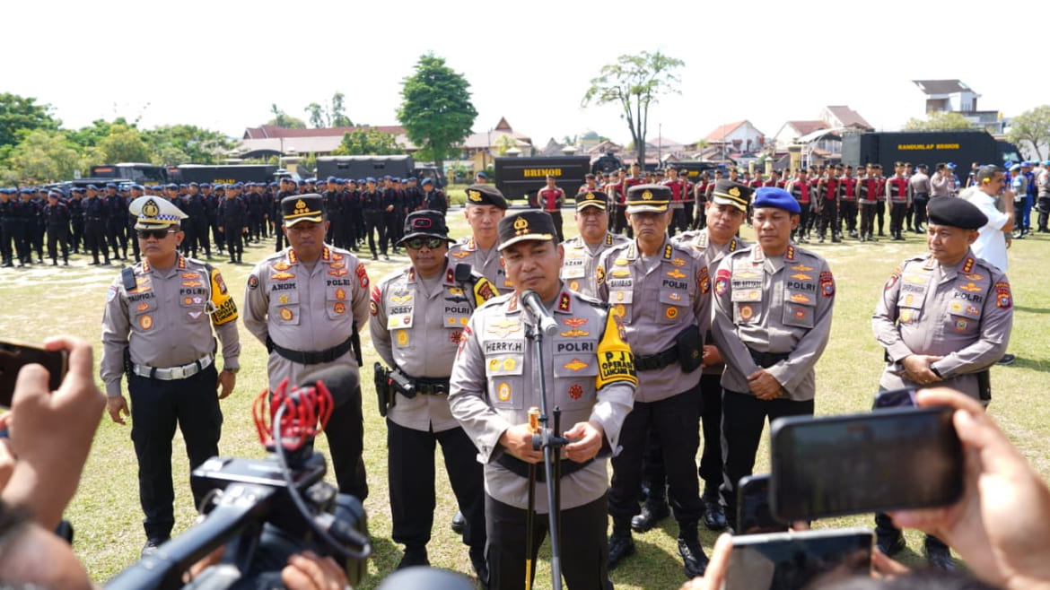 Penanggulangan Bencana di Tiga Provinsi, Polda Riau Kerahkan 290 Personel Bantuan