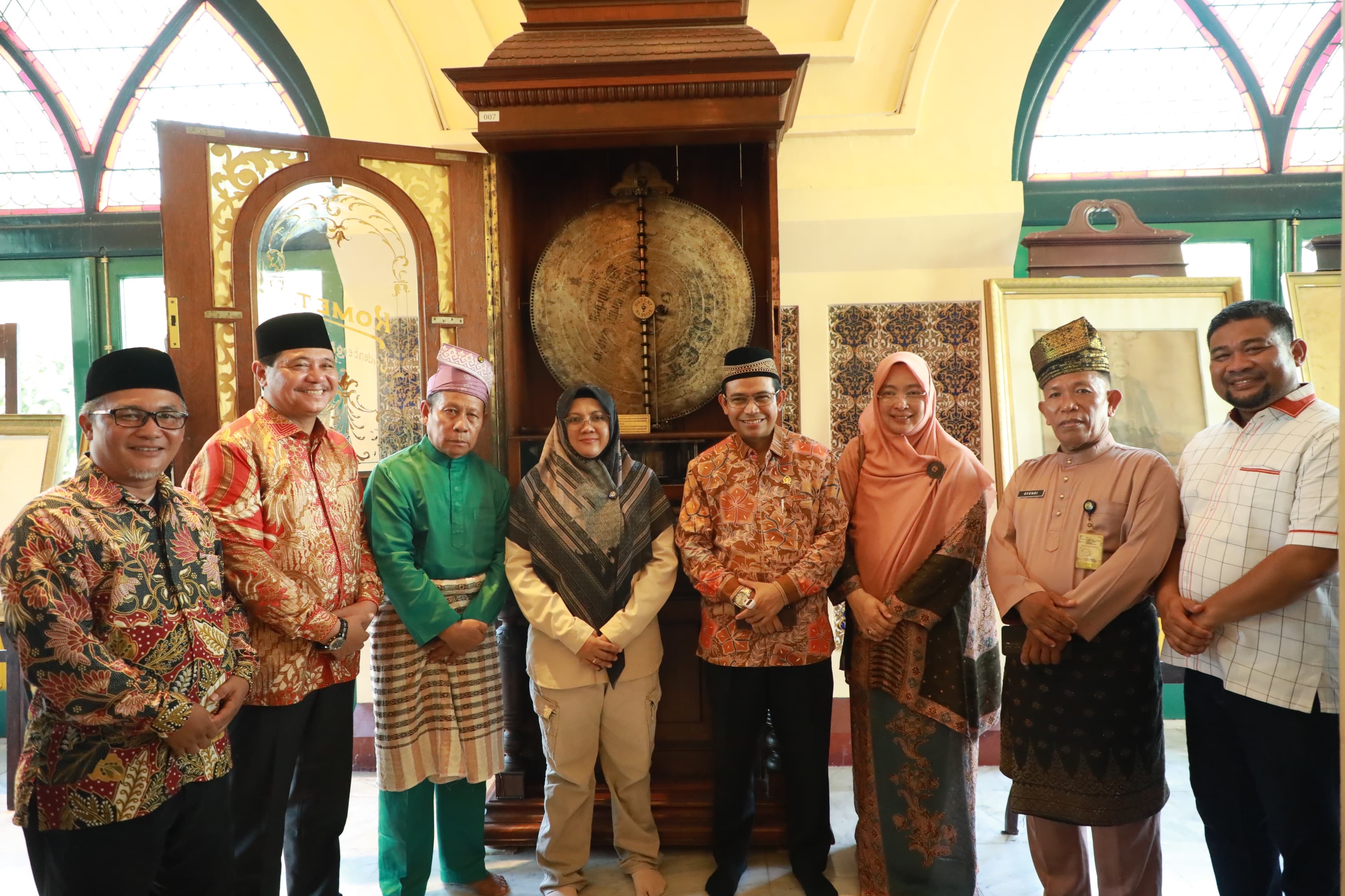 Bupati Afni Usul Restorasi Bangunan Cagar Budaya ke Anggota DPR RI Hendry Munief