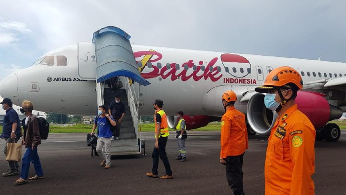 Gagal Mendarat di SKK II, Pesawat Batik Air Dialihkan ke Hang Nadim