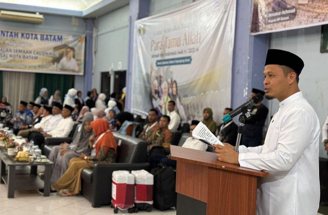 Lepas Jemaah Haji, Wako Agung Sumbang Rp100 Juta untuk Tambahan Makan Minum