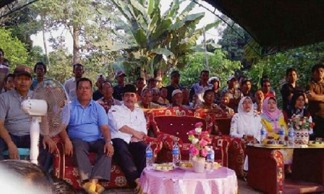 Camat Promosikan Calon Wakil Bupati