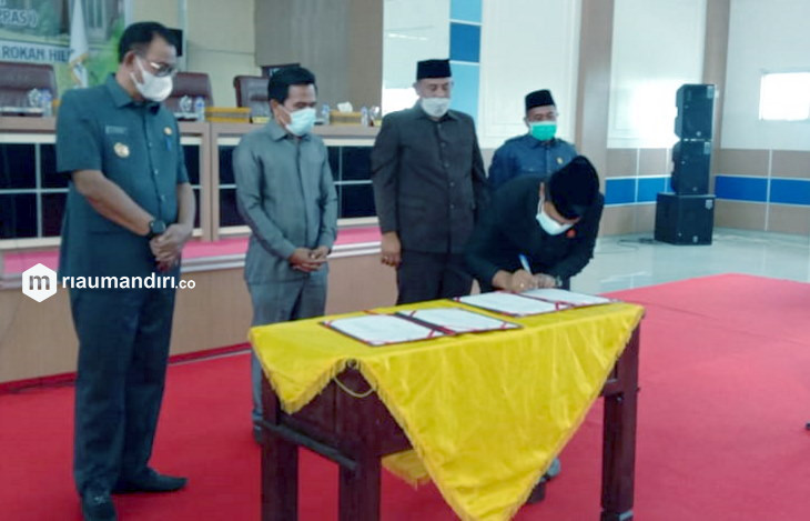 KUA-PPAS Diserahkan ke DPRD, Bupati Suyatno: Tidak Ada Niat Perlambat Pengesahan APBD