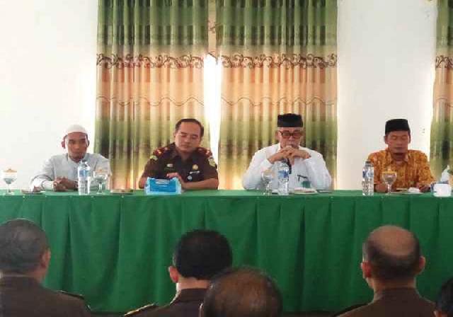 Kejari Gelar Acara Siraman Rohani