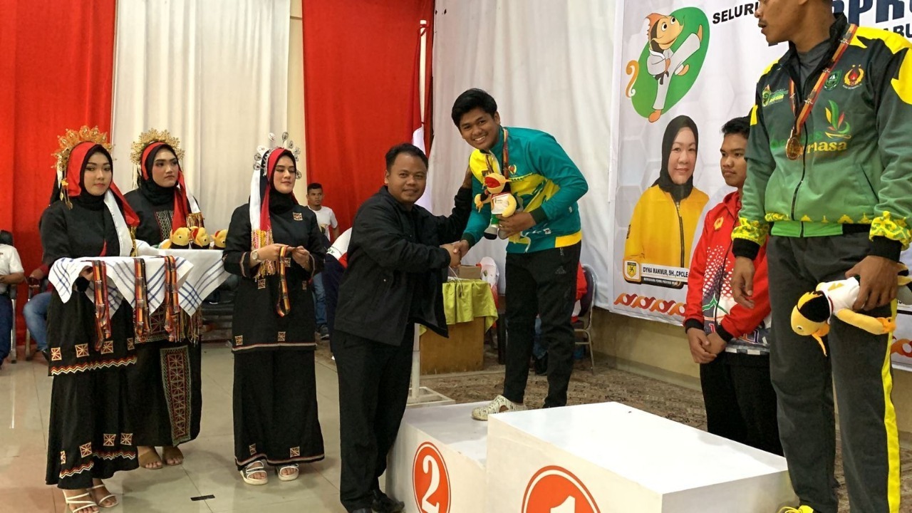 Delapan Mahasiswa Umri Raih Sembilan Medali di Porprov X Riau