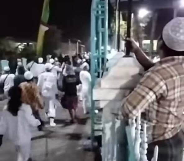15 Orang Terluka Dalam Bentrok saat Rizieq Shihab Ceramah di Pemalang
