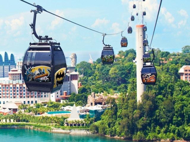 Berani Gak Naik Kereta Gantung di Singapura