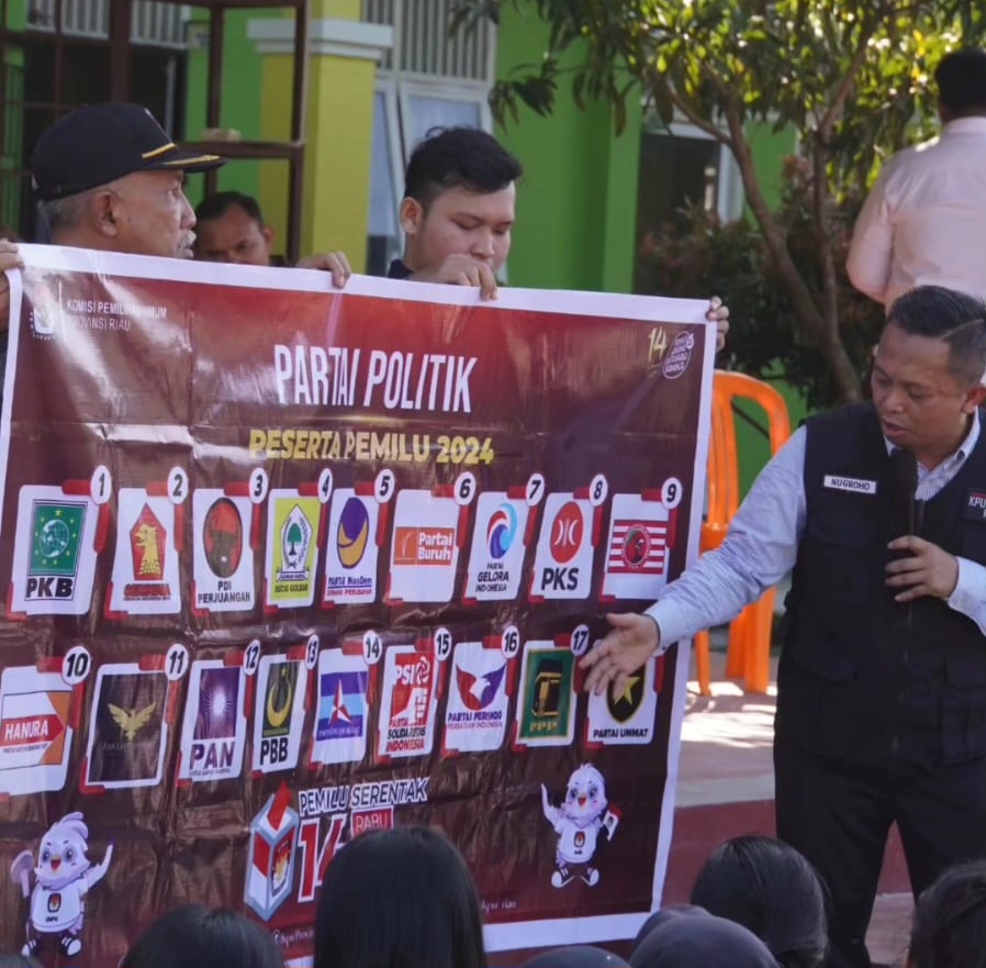KPU Riau Sosialisasikan Pemilu ke Pelajar di Siak Hulu