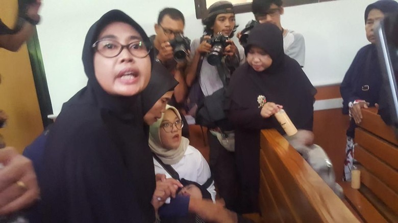 Gugatan Perdata First Travel Diwarnai Takbir dan Jemaah Pingsan