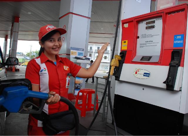 Minyak Naik Lagi, Premium Jadi Rp7.300 per Liter