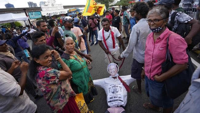 Tak Becus Urus Ekonomi, Kantor Plt Presiden Sri Lanka Diserbu Massa