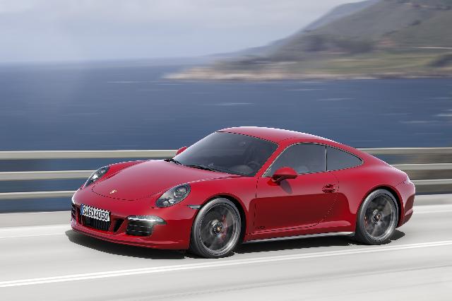 Porsche 911 Edisi GTS Luncur 2 Bulan Lagi