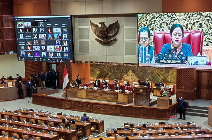 DPR Sahkan UU Perjanjian Ekstradisi Buronan dengan Singapura