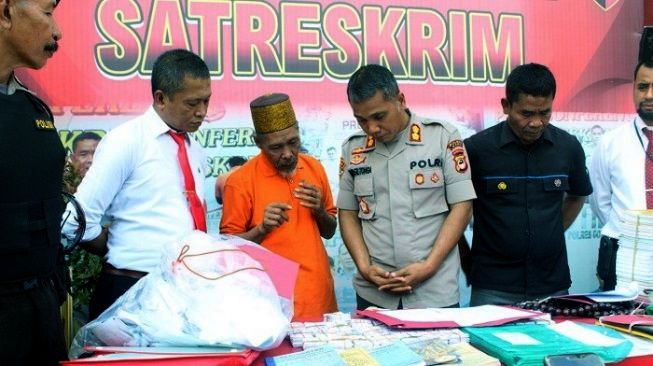 Pimpinan Tarekat Ta’jil Khalwatiyah Ditangkap, Adakan Pemilihan Malaikat dan Jual Kartu Surga