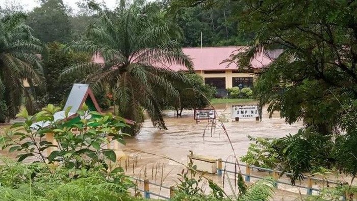 Masyarakat Bantaran Sungai Diminta Waspada Bencana Hidrometeorologi
