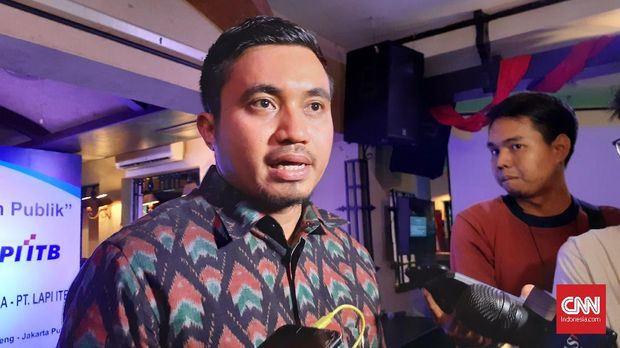 Survei LSI Denny JA: Kepercayaan Publik Terhadap Jokowi Menurun