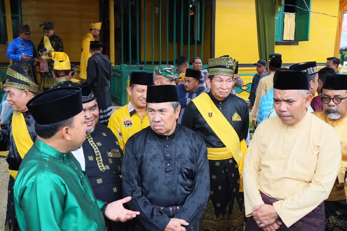 Gubri Perintahkan Kadisbud Minta Dokumen Kerajaan di Riau ke Arsip Nasional