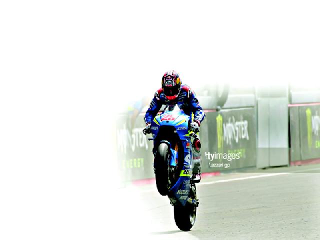 Vinales Raih Kemenangan Perdana