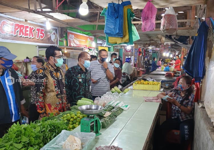 DPRD Pekanbaru Pantau Penerapan Protokol Kesehatan di Pasar